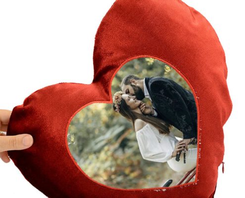 kalpli yastık fotoğraf baskısı, yastık fotoğraf baskısı, yastık baskı fiyatları, kalpli yastık fiyatları, kırmızı kalpli yastık baskısı, yastık baskısı, fotoğraf baskılı yastık